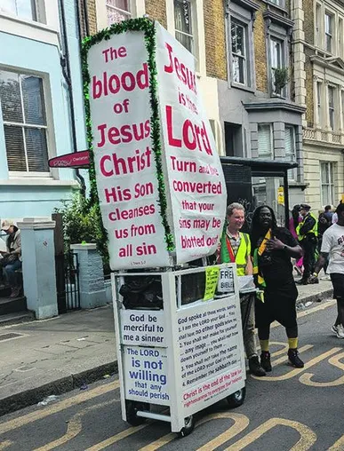 1,400 gospel tracts given out at Notting Hill Carnival