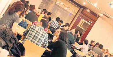 Café for overseas students