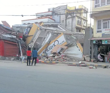 Nepal: help in the wake of the quakes