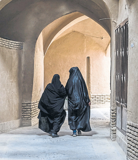 Iran: women finding Jesus