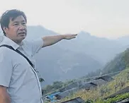 China: Preacher Pu  climbs cliffs for the gospel